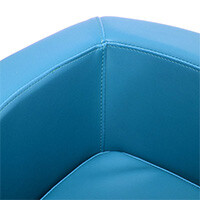 Zoom sur les surpiqures des Nids disponibles sur la boutique Crèches&Co pour votre espace de repos